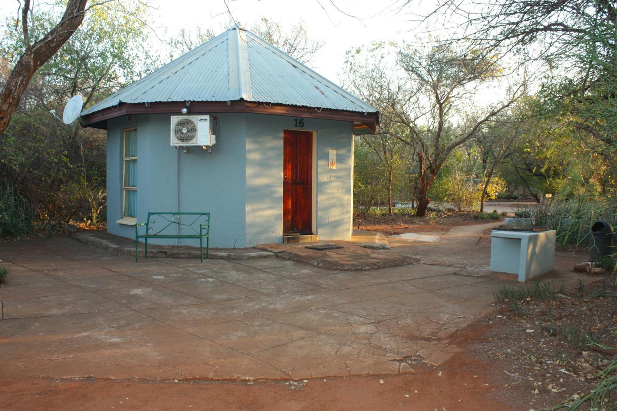 Copacopa Lodge And Conference Centre Punda Maria Exterior photo